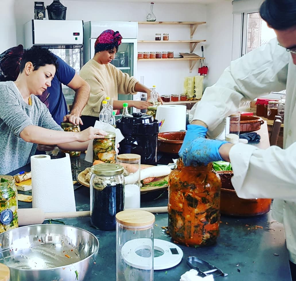 Seguimos con los cursos, hoy acabamos el de donde aparte de conocer su historia, recetas, elaborarlo y degustarlo en pla